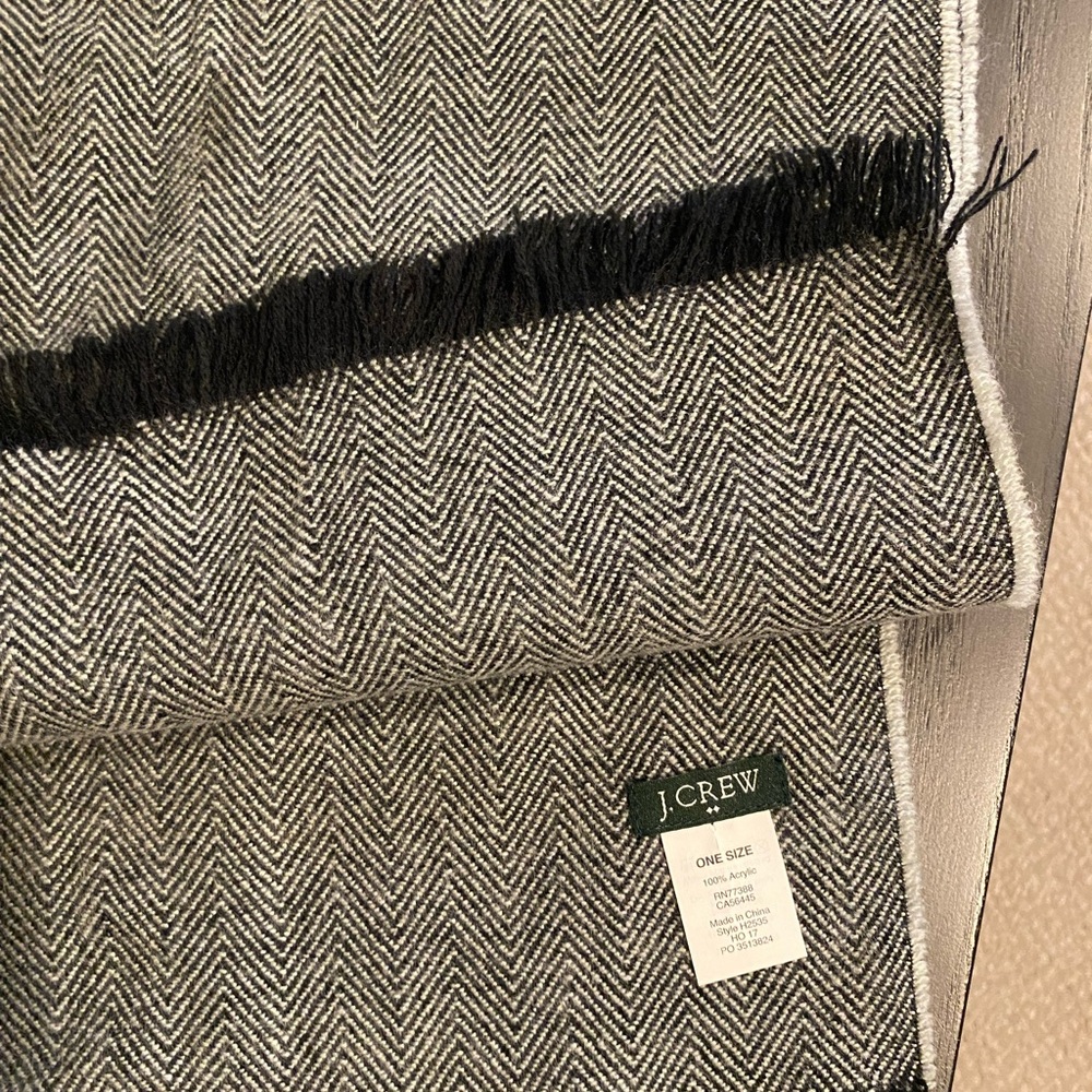 J.Crew Elegant Gray scarf